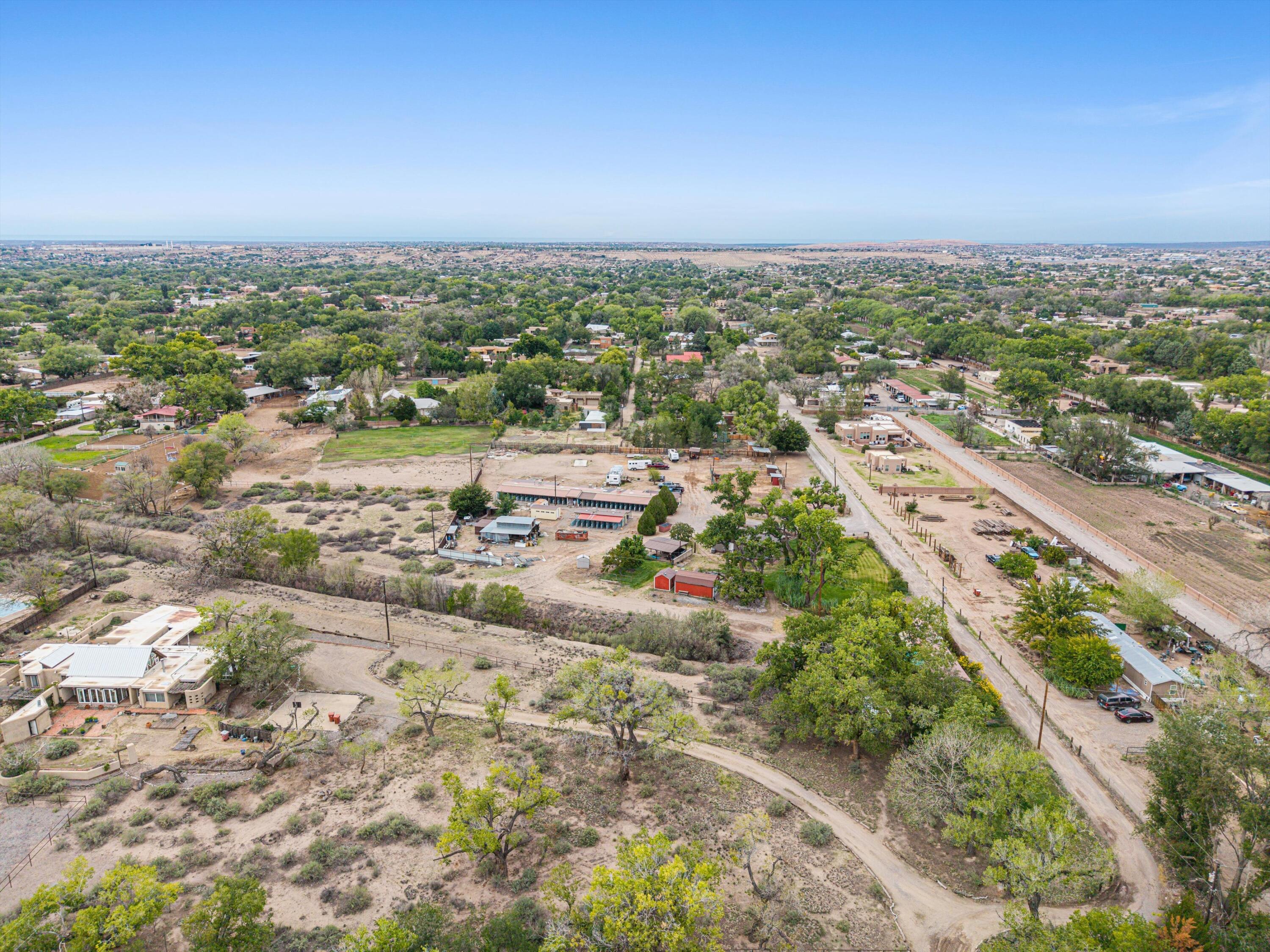490 E Valverde Road