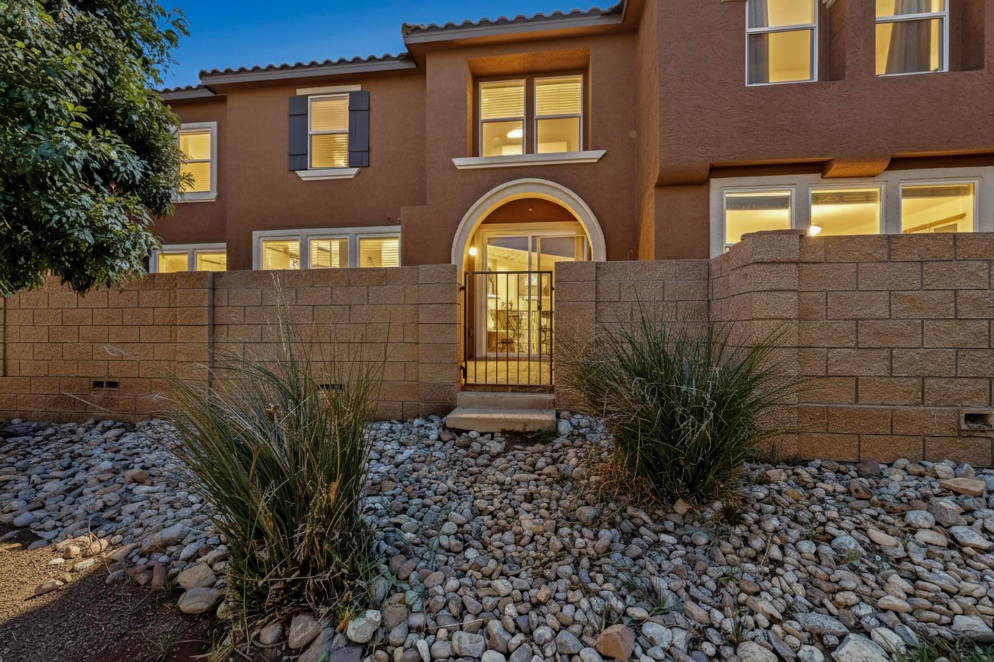 601 Menaul Boulevard NE UNIT 1404