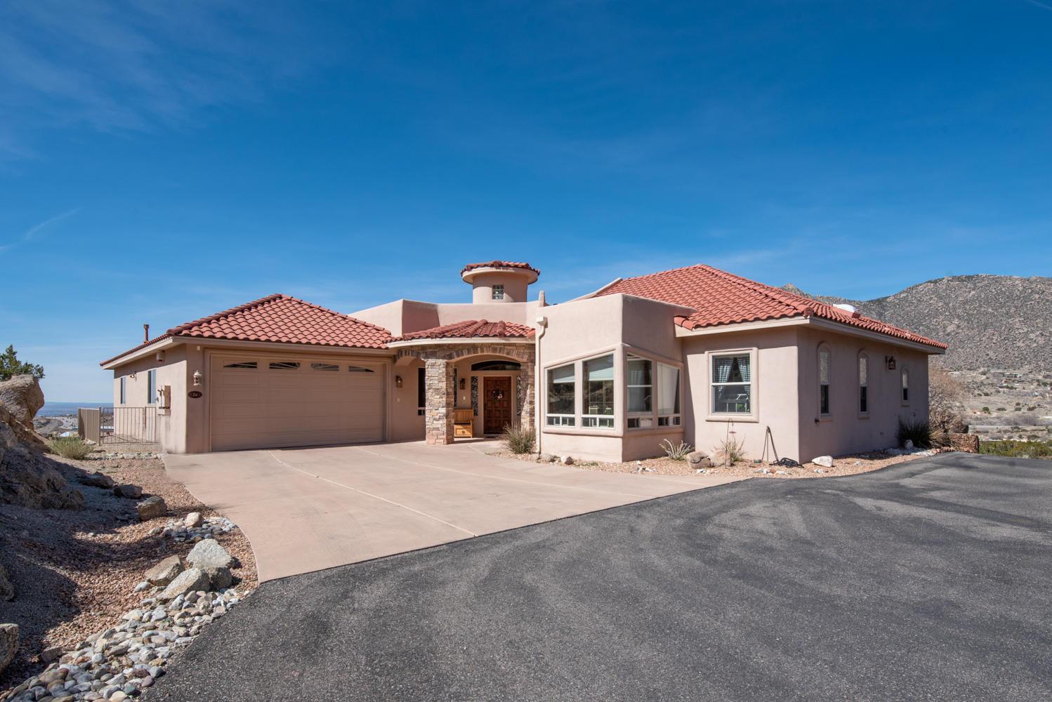 26 Desert Sky Road SE
