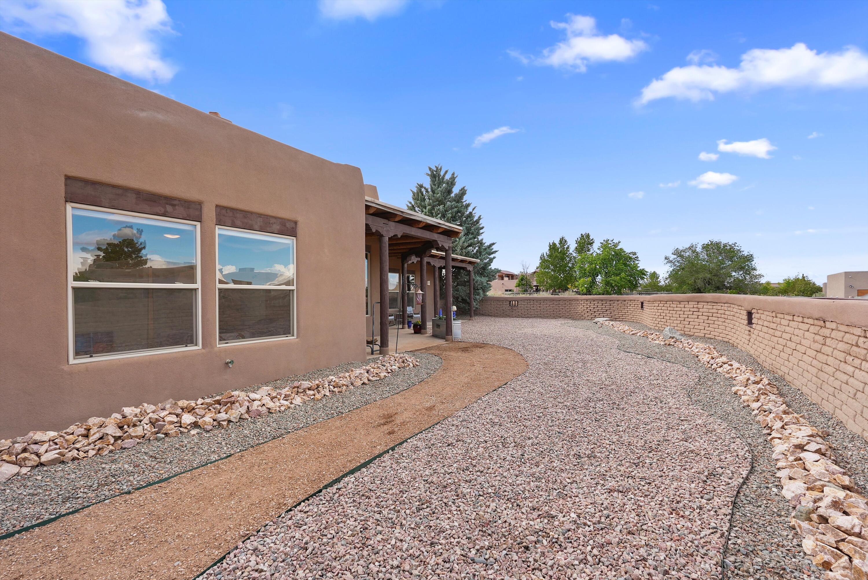 40 El Dorado Road, Corrales, New Mexico image 38