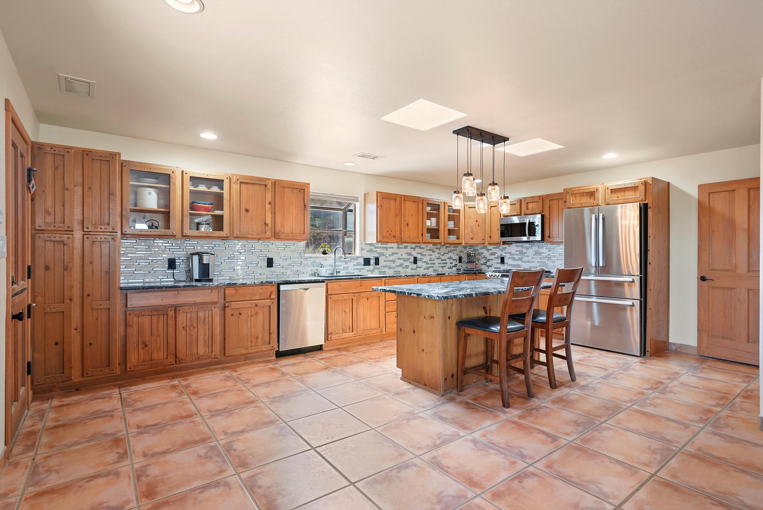 40 El Dorado Road, Corrales, New Mexico image 14