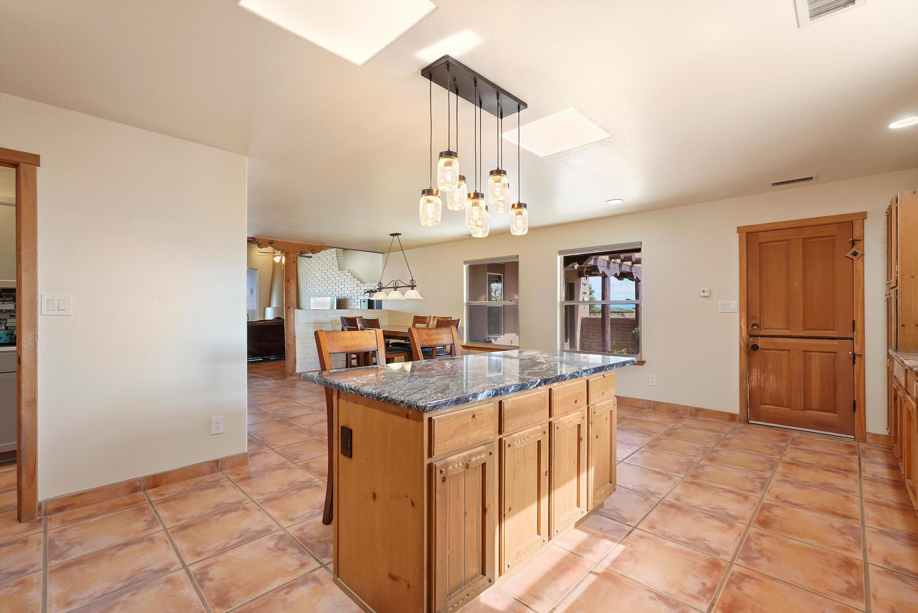 40 El Dorado Road, Corrales, New Mexico image 16