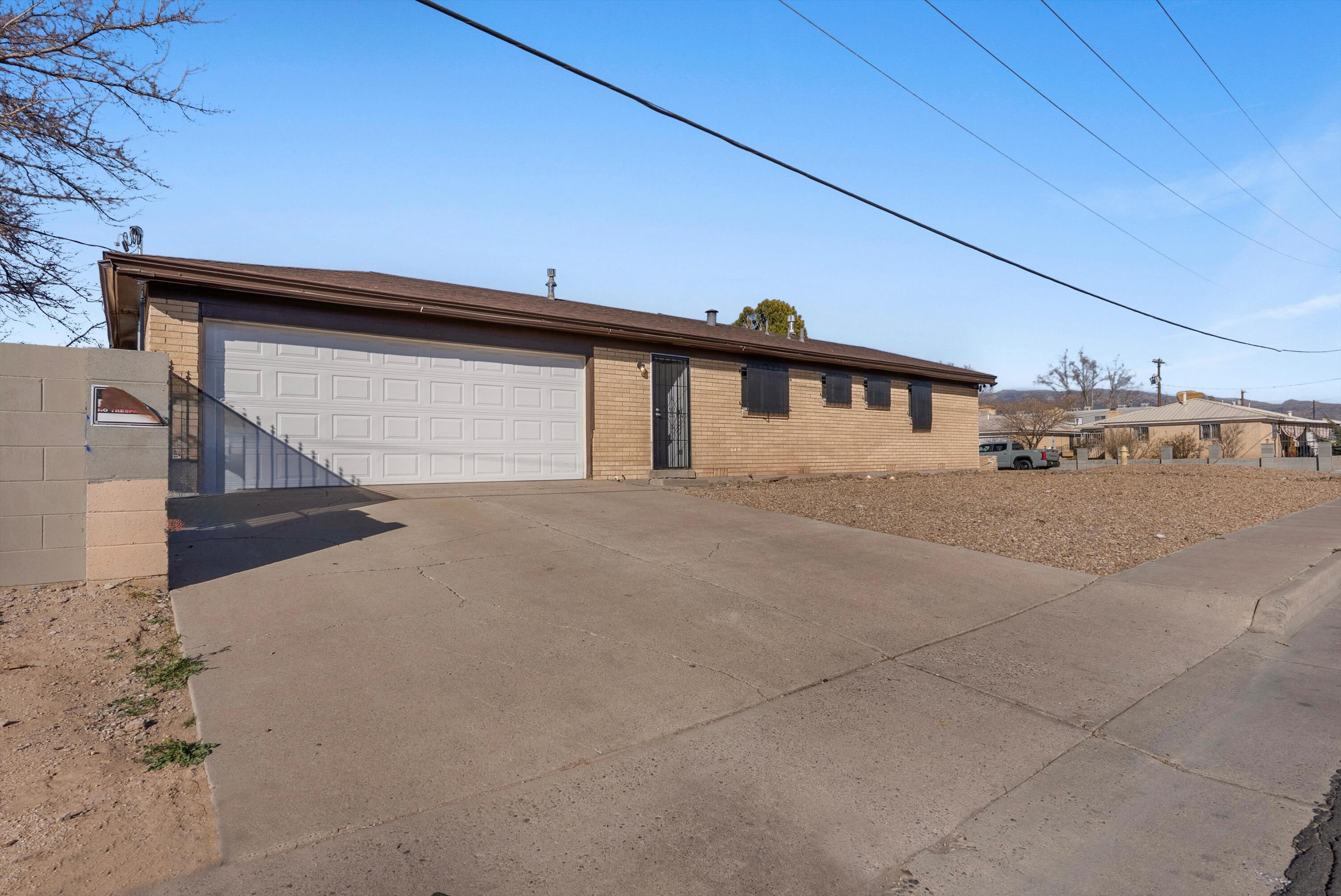 937 Cardenas Drive SE