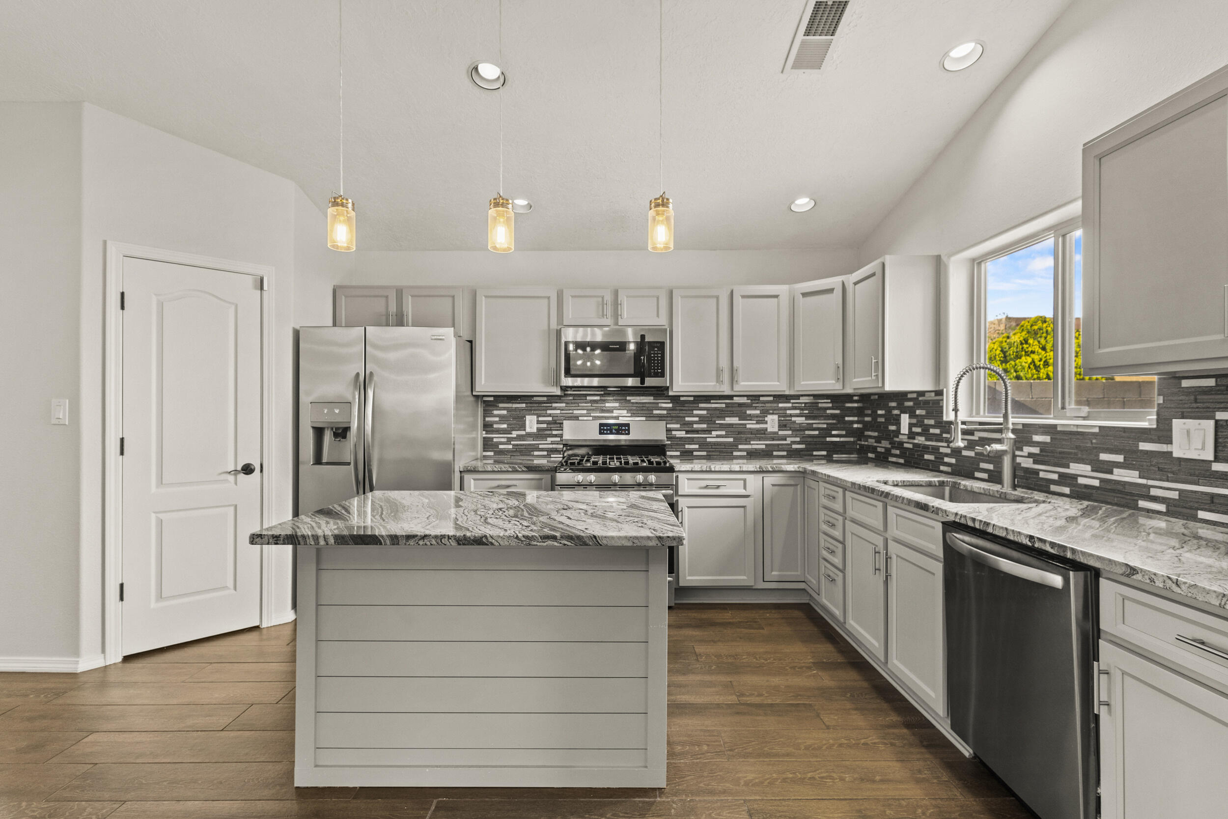 6204 Eagle Eye Drive, Albuquerque, New Mexico image 10