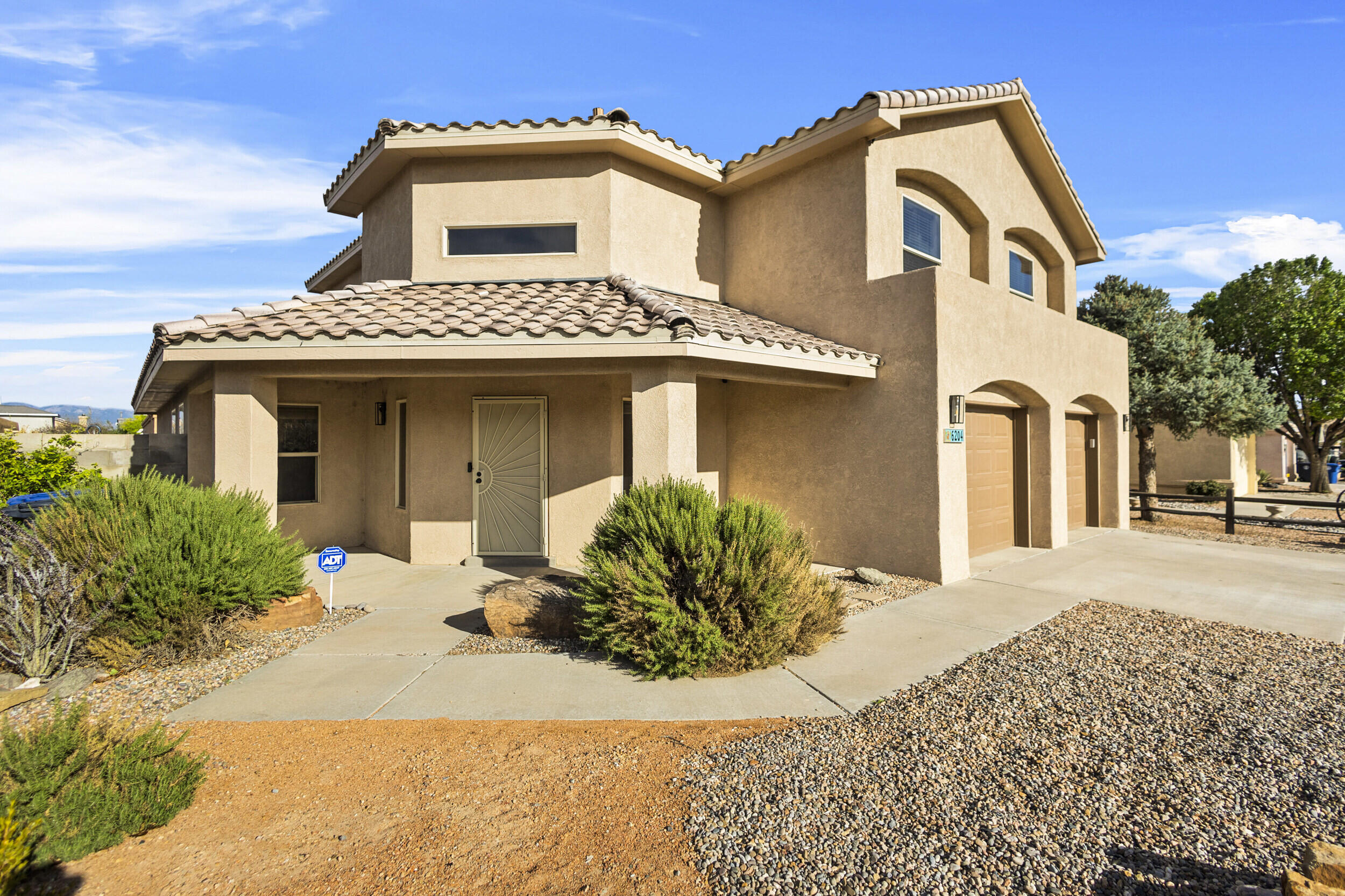 6204 Eagle Eye Drive, Albuquerque, New Mexico image 1