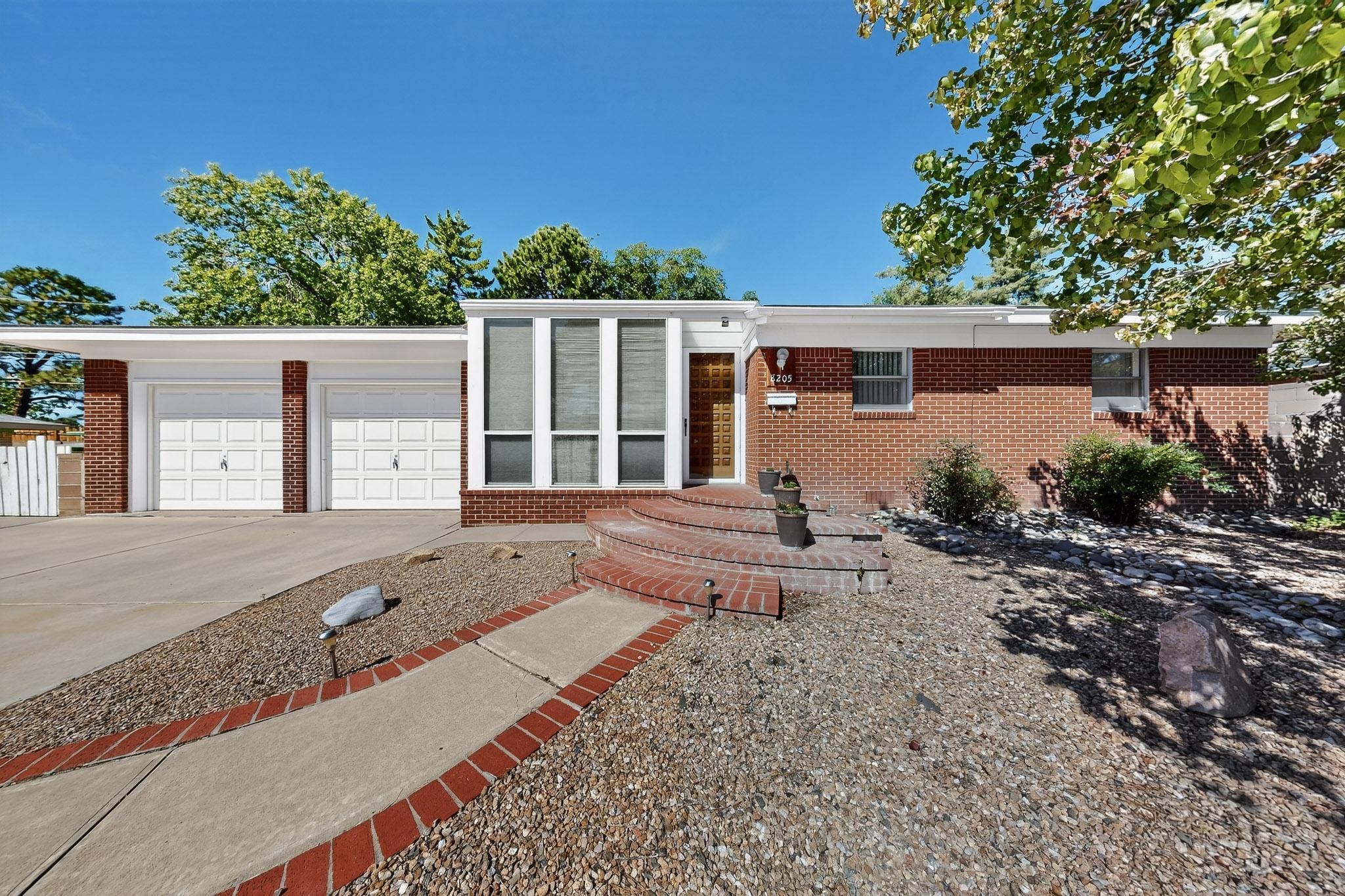 8205 Connecticut Street NE