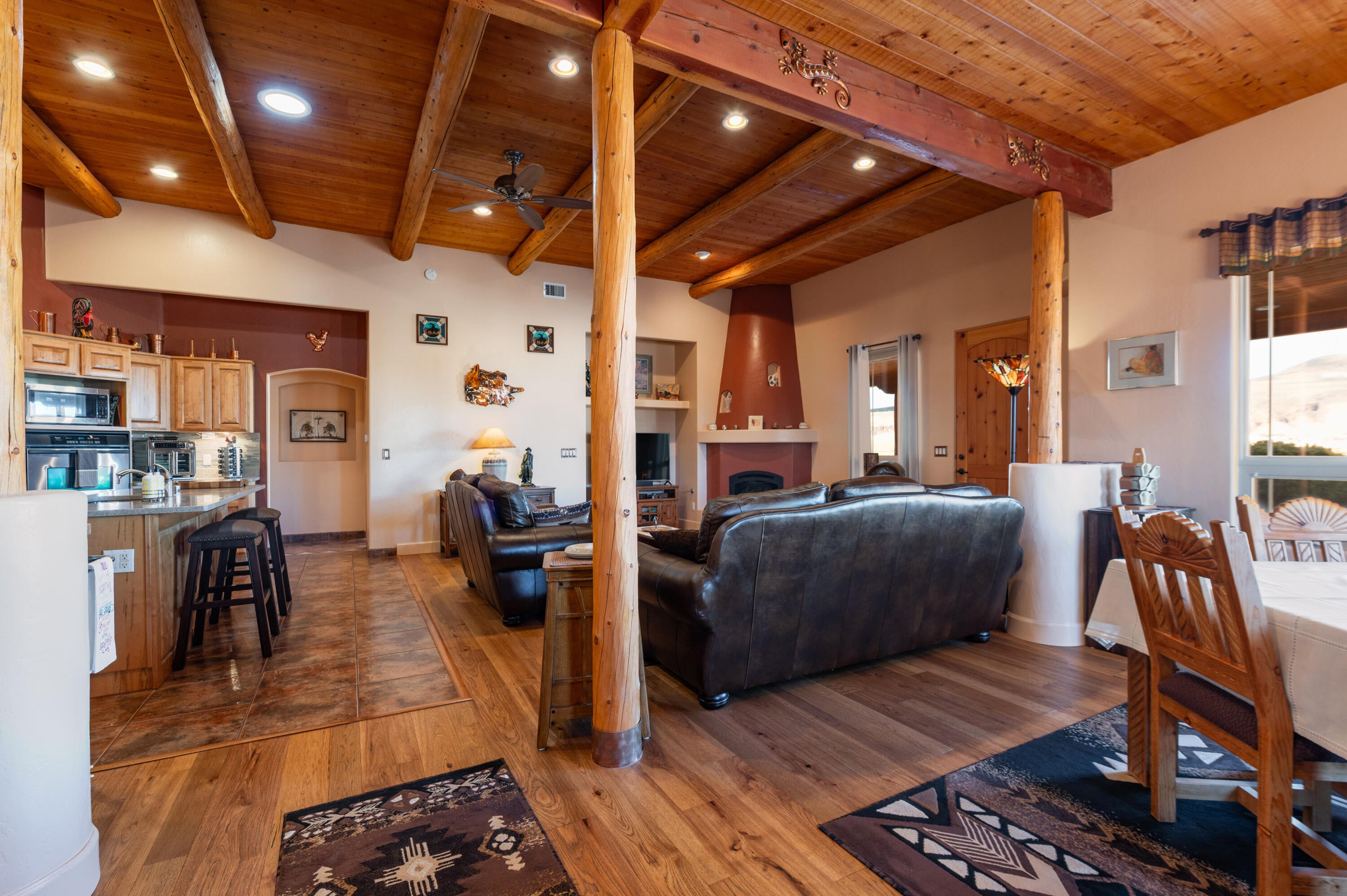 2203 Calle De Silverio SW
