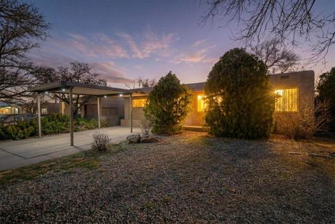 924 Palomas Drive SE Albuquerque NM 87108