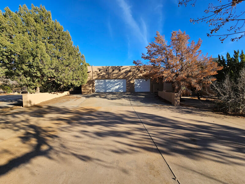 625 Camino De Corrales Del