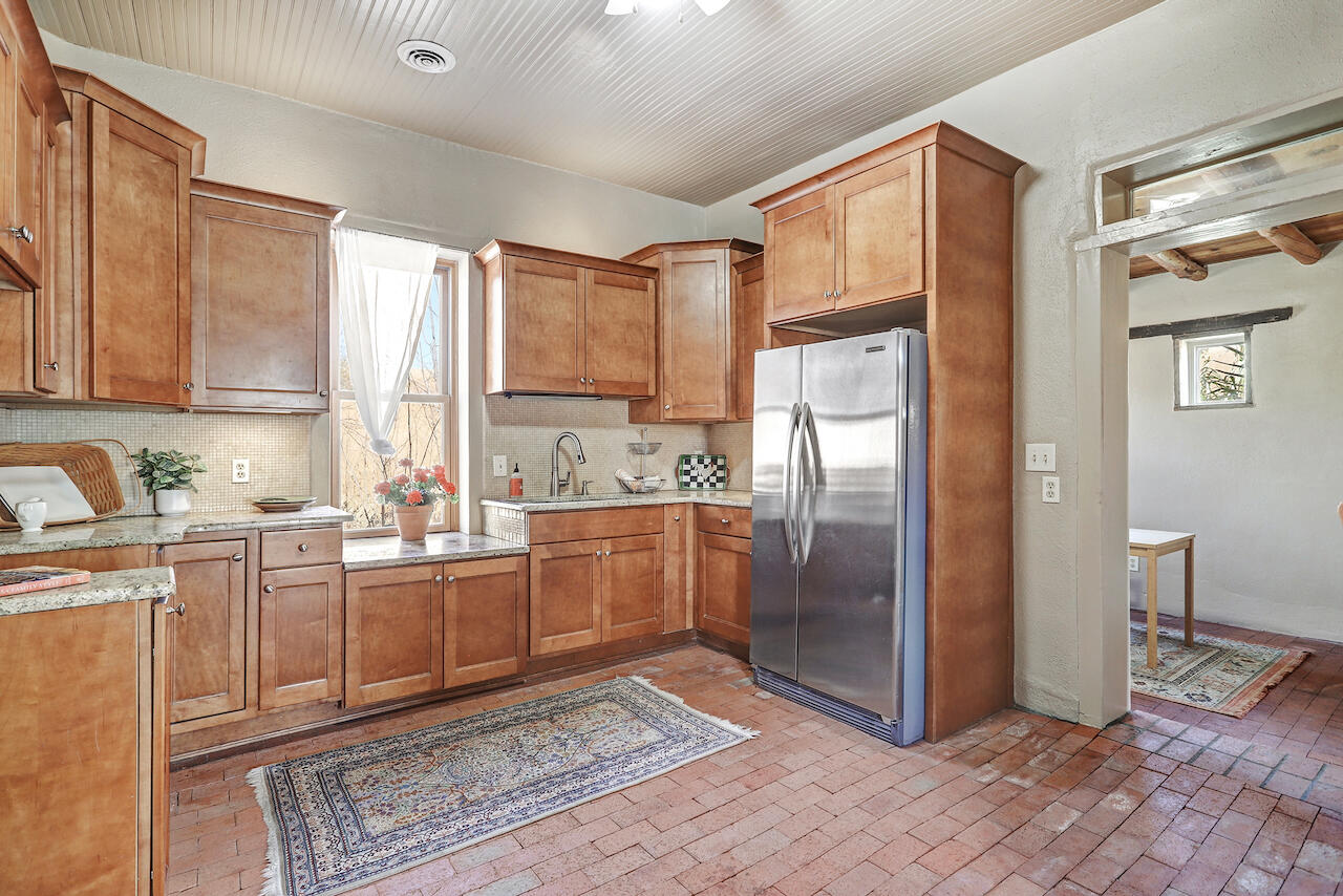 5110 Guadalupe Trail NW