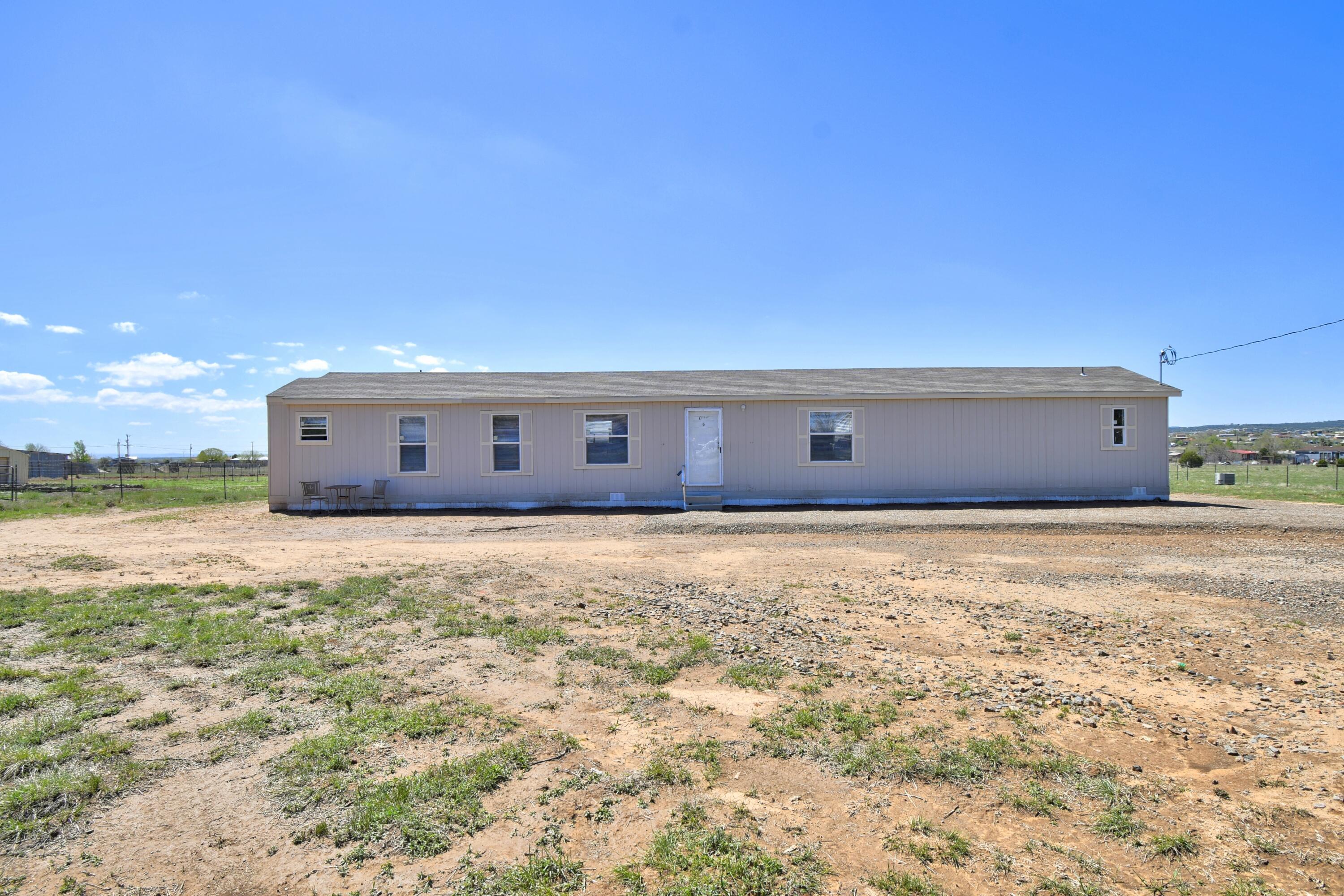 16 Homestead Road, Edgewood, New Mexico image 1