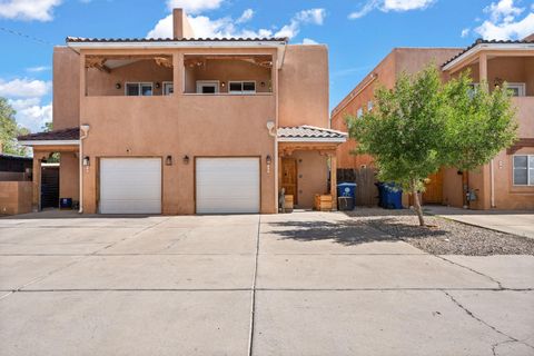 Photo of 722 11TH Street NW, Albuquerque, NM 87102 (MLS # 1092255)