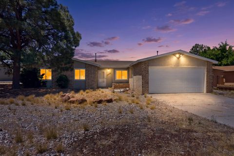 Photo of 7416 Winans Drive NE, Albuquerque, NM 87109 (MLS # 1105717)