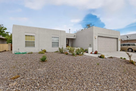 Photo of 928 Lee Trevino Boulevard, Rio Communities, NM 87002 (MLS # 1111619)