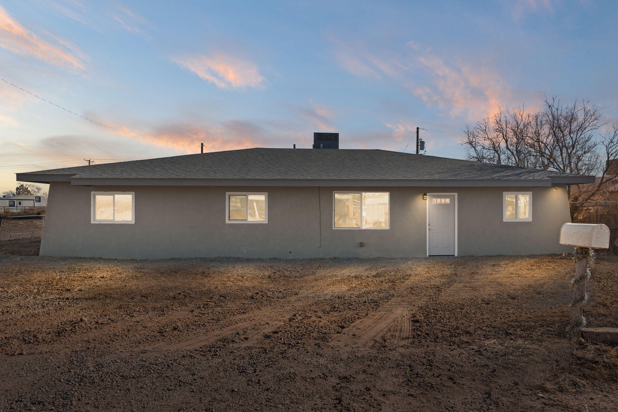 1124 Gabaldon Court, Belen, New Mexico image 1