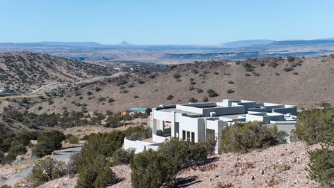 Photo of 31 La Entrada, Placitas, NM 87043 (MLS # 1095031)