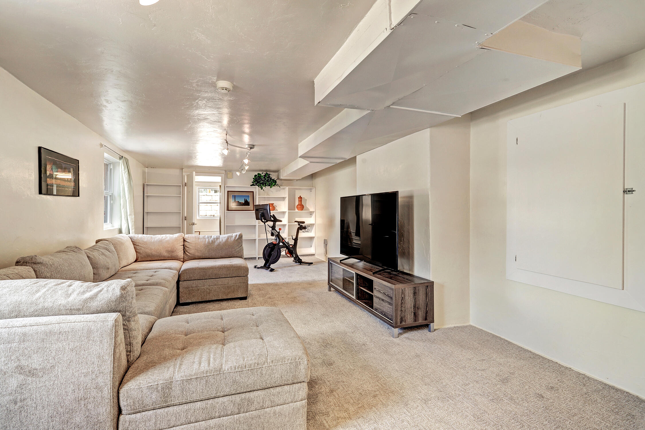 1000 Richmond Drive, Albuquerque, New Mexico image 25