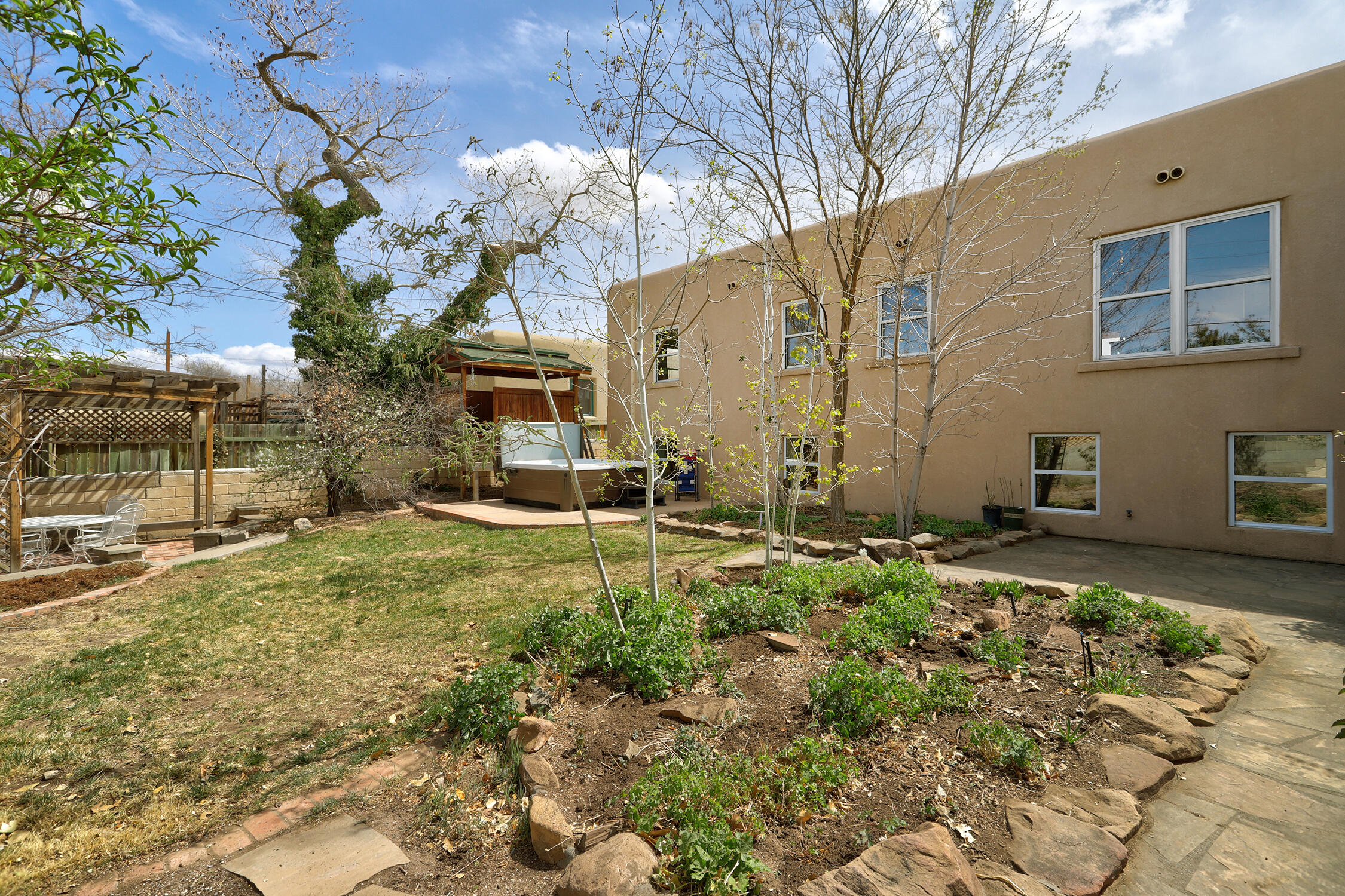 1000 Richmond Drive, Albuquerque, New Mexico image 42