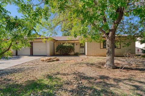 Photo of 11720 GOLDEN GATE Avenue NE, Albuquerque, NM 87111 (MLS # 1092411)