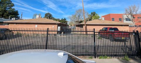 521 Palomas Drive SE Albuquerque NM 87108
