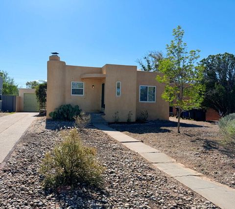 Homes For Sale - 518 Aliso Drive<br/> Albuquerque, NM 87108