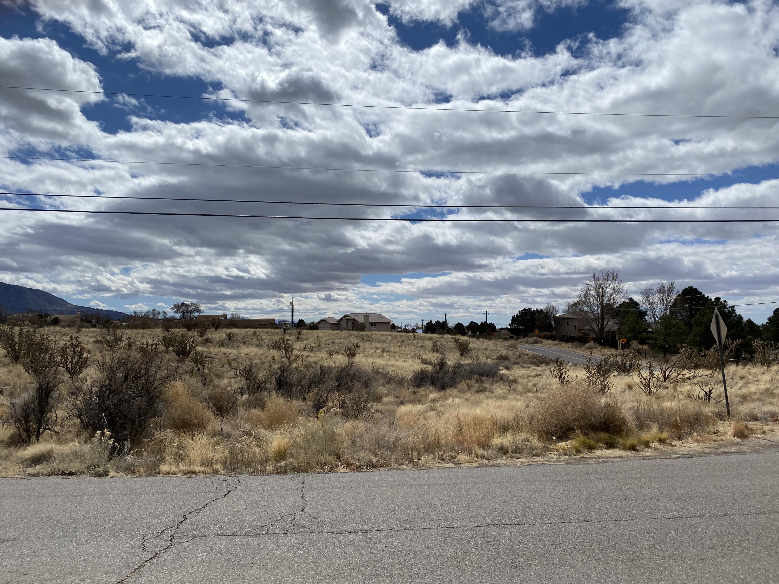 Oakland Avenue, Albuquerque, New Mexico image 4