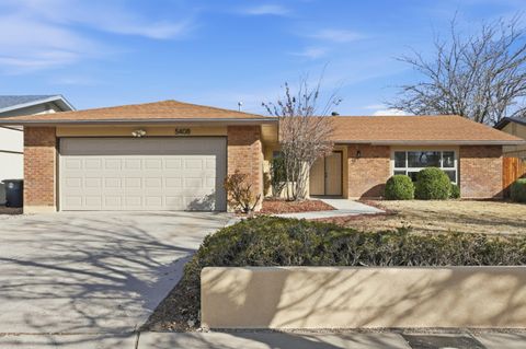 Photo of 5408 Cimarron Road NW, Albuquerque, NM 87120 (MLS # 1096109)