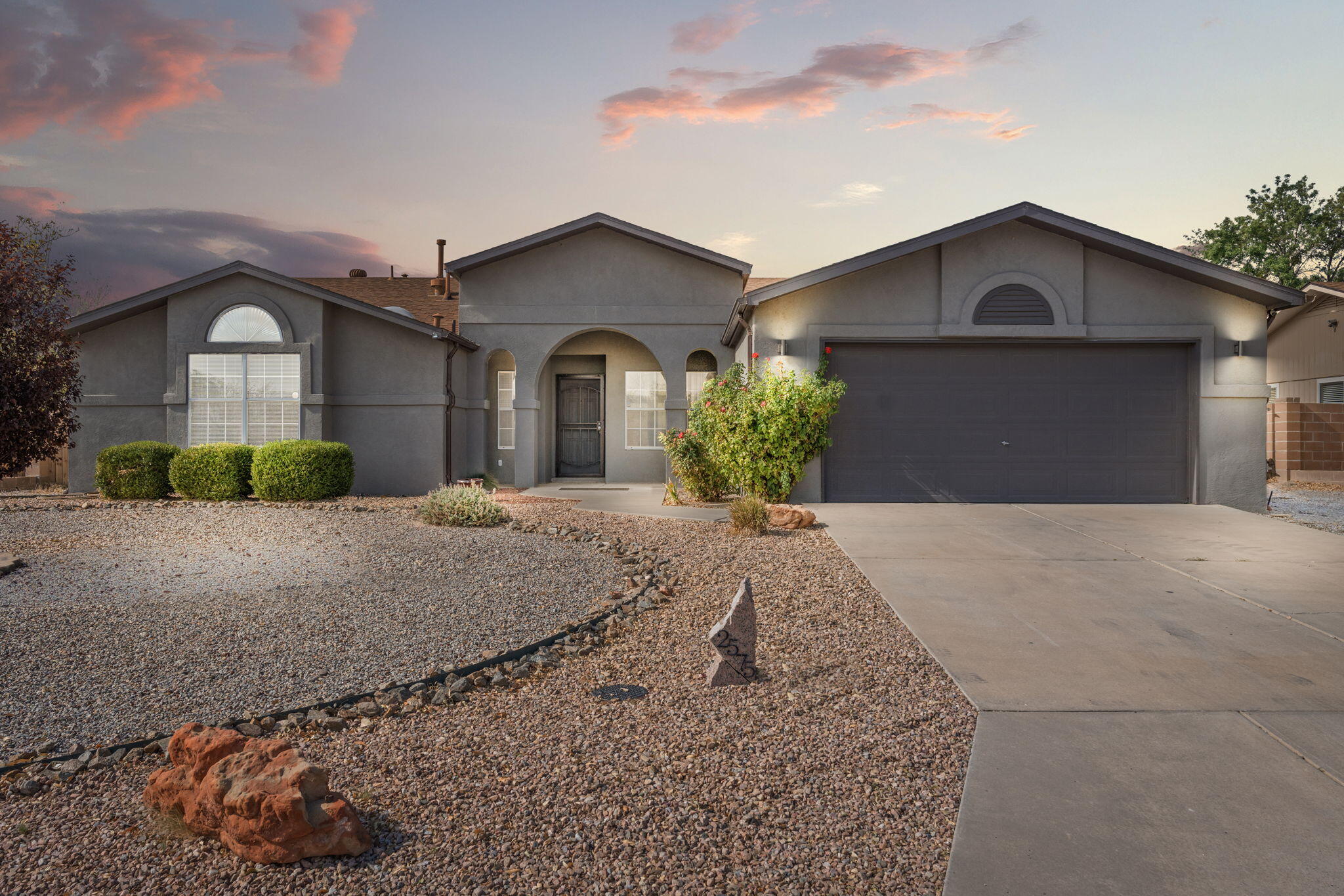 2575 Shavano Peak Drive, Rio Rancho, New Mexico image 2