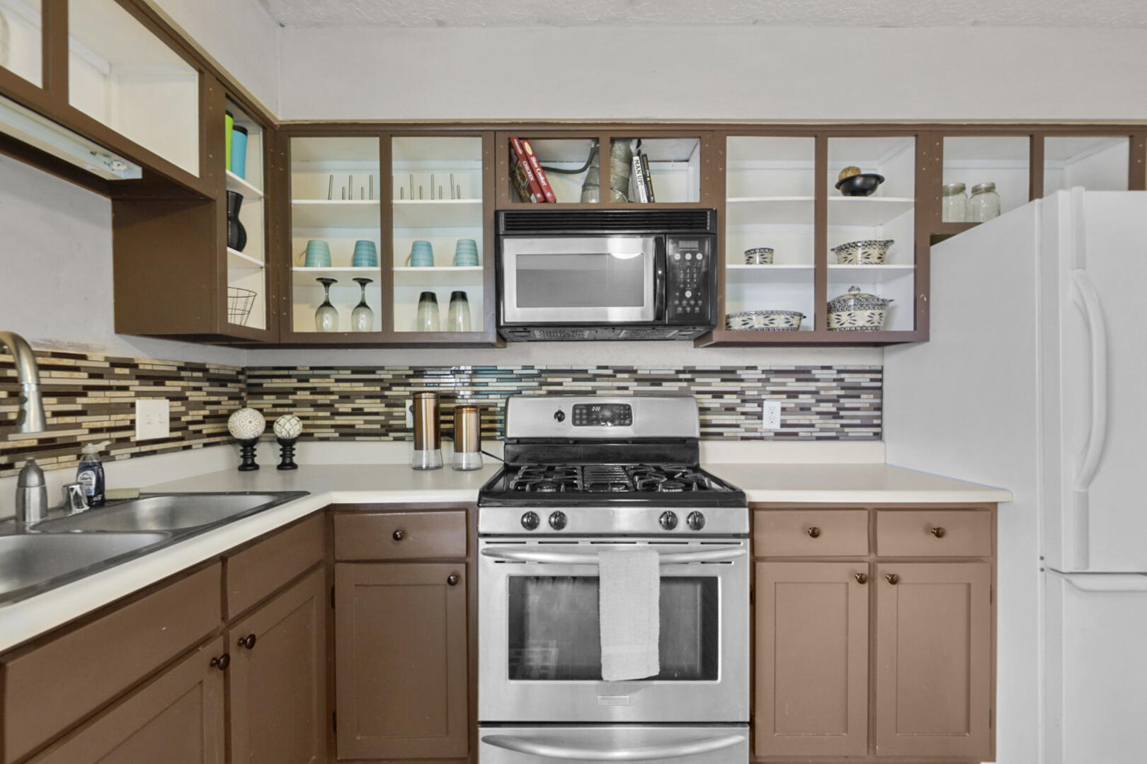 1121 Chelwood Park Boulevard NE APT 7