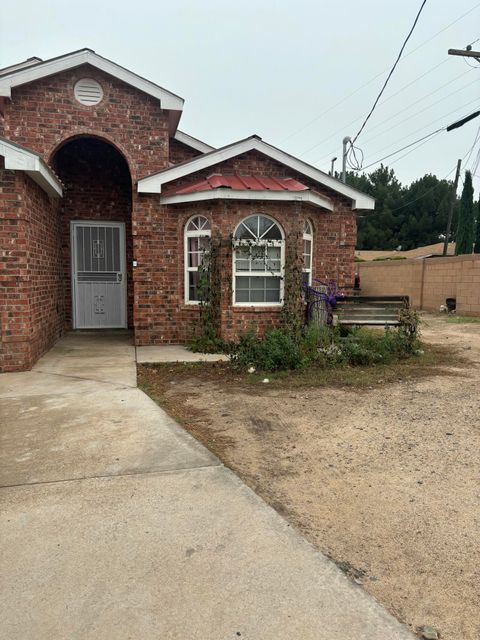 Photo of 3424 Herrera Road NW, Albuquerque, NM 87105 (MLS # 1103271)