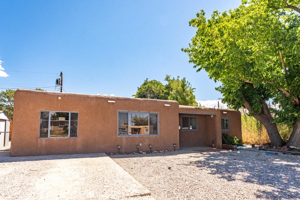 1212 PROPPS ST NE, ALBUQUERQUE, NM 87112 - Image dc5687b48fbbaad5fface0a631b01d61/1371752012