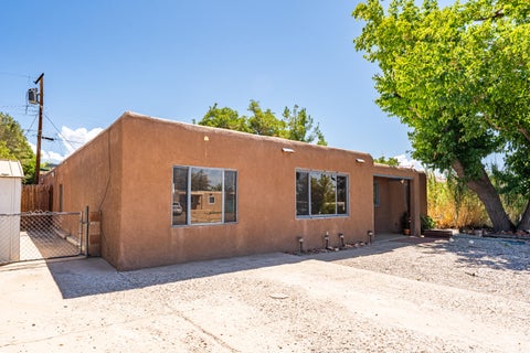 Photo of 1212 Propps Street NE, Albuquerque, NM 87112 (MLS # 1109922)