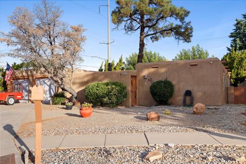 Photo of 8501 Bellehaven Place NE, Albuquerque, NM 87112 (MLS # 1093955)