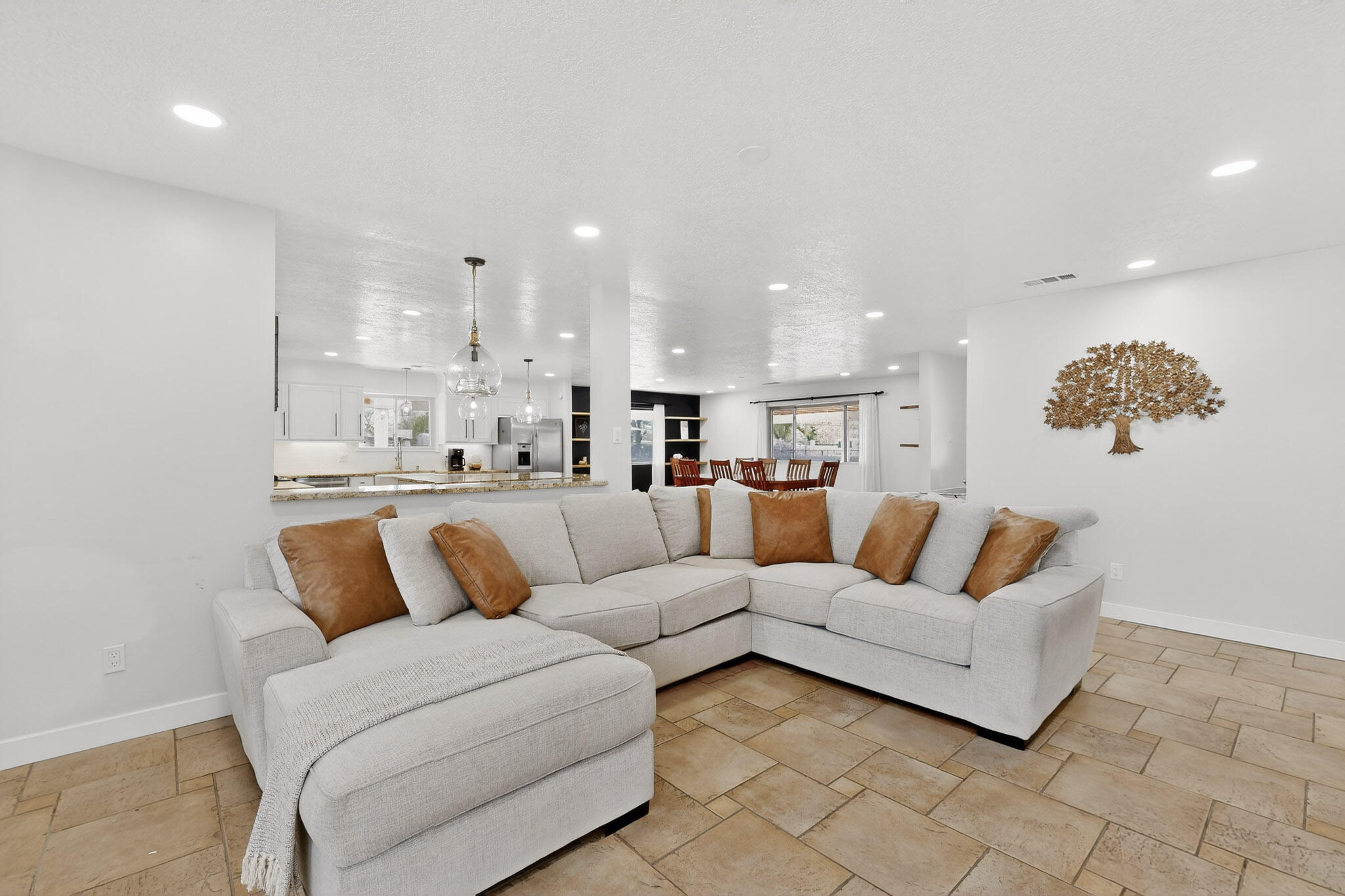 2801 Acequia Drive SW