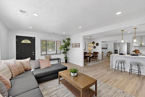 Photo of 1820 Lester Drive NE Drive NE, Albuquerque, NM 87112 (MLS # 1092682)