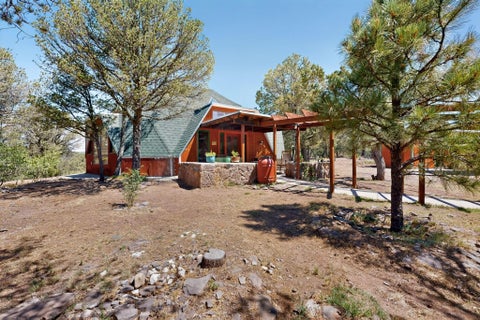 Homes For Sale - 61 Coyote Road<br/> San Miguel County, Las Vegas, NM 87701