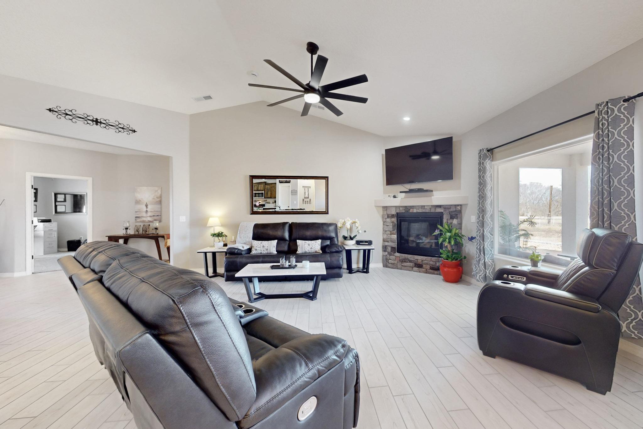 251 Trujillo Street, Los Lunas, New Mexico image 11