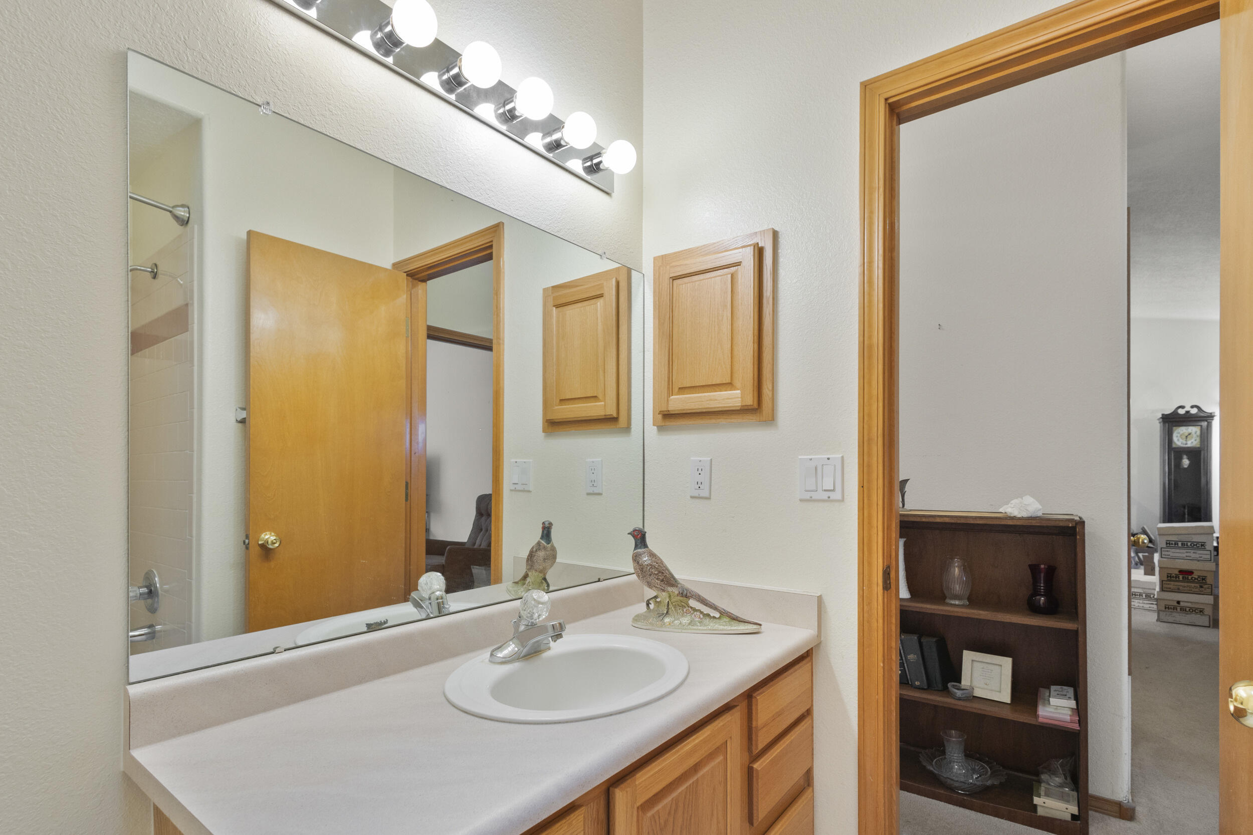 53 Juniper Avenue, Los Lunas, New Mexico image 17