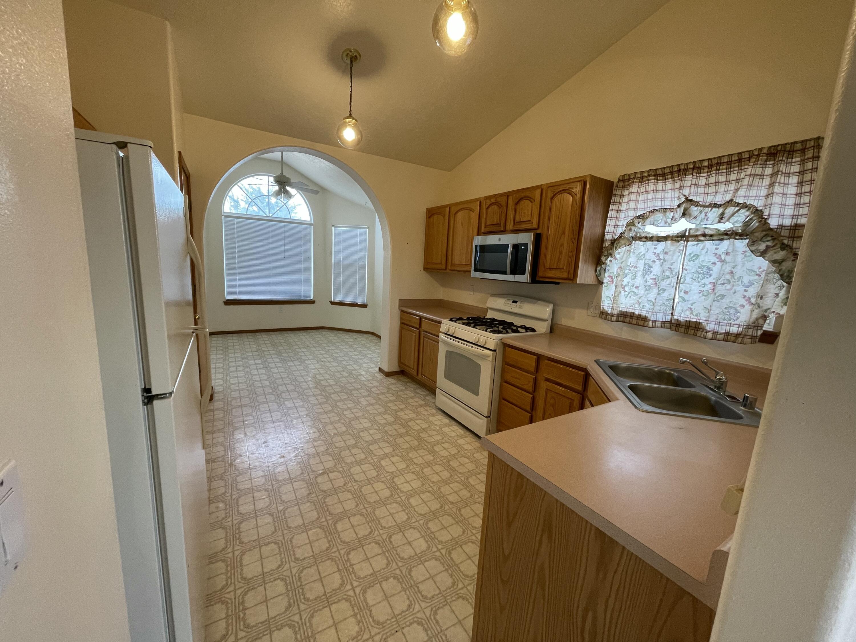 53 Juniper Avenue, Los Lunas, New Mexico image 5