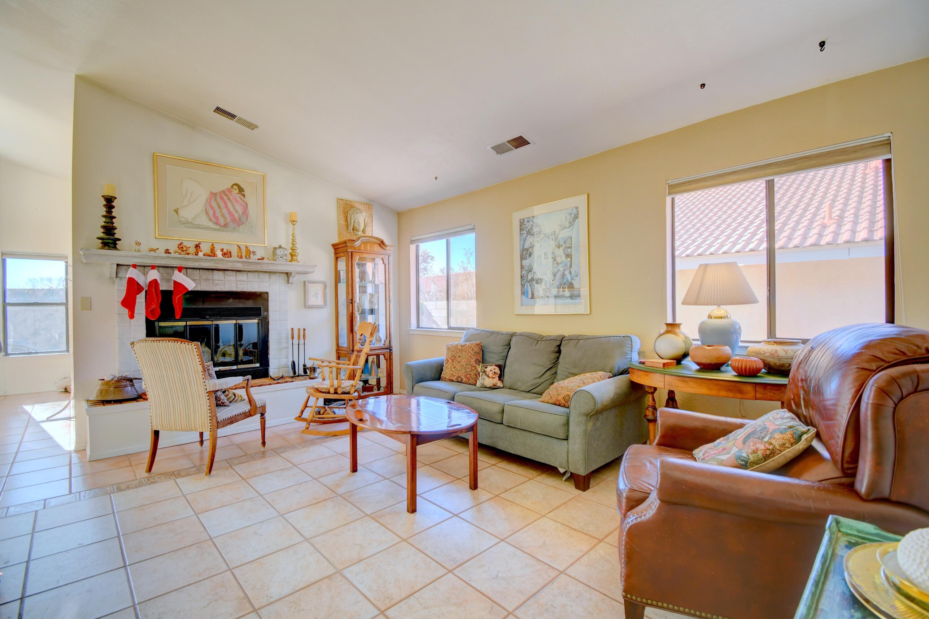 10232 Casador Del Oso NE