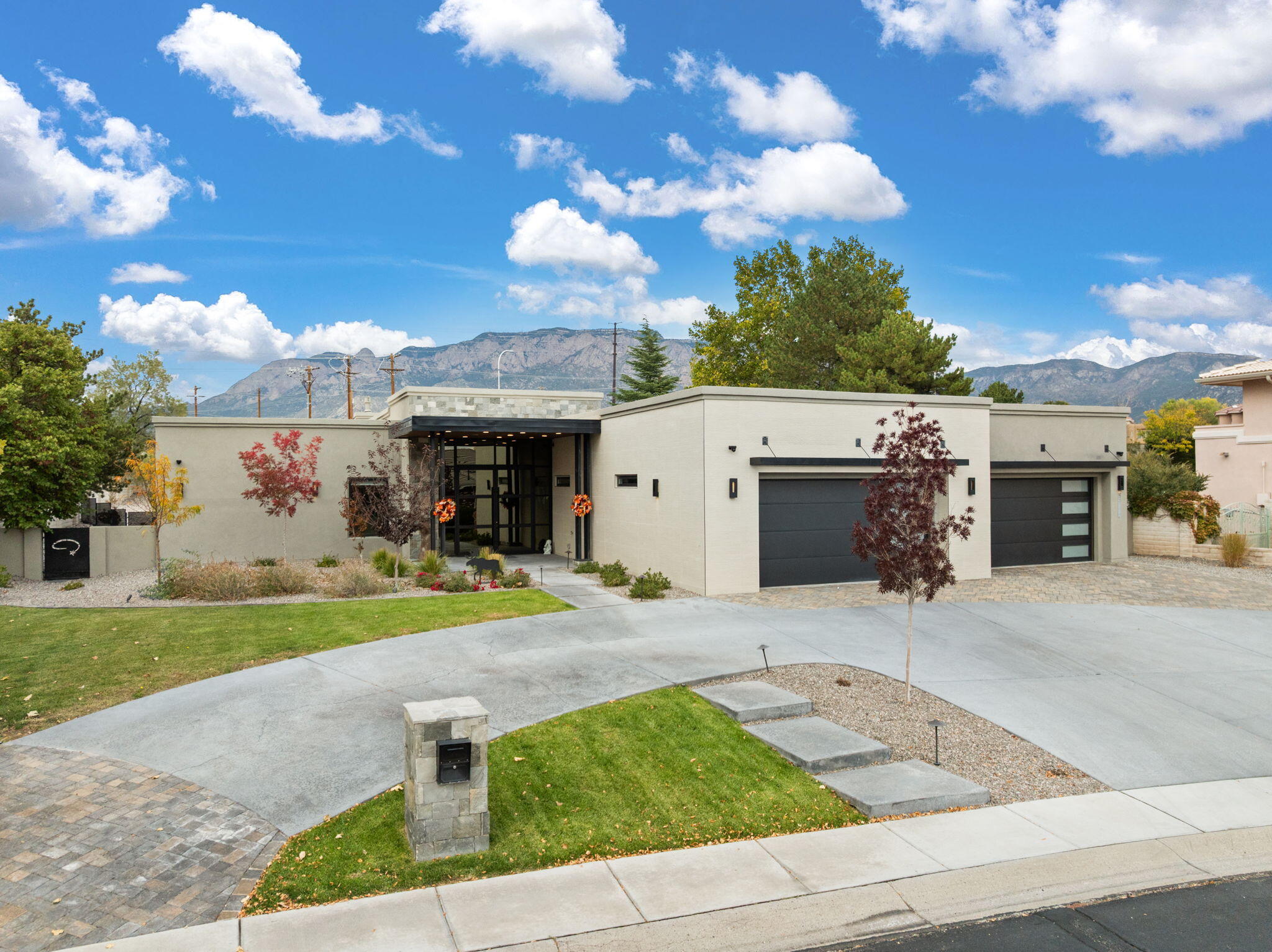 10140 Masters Drive NE