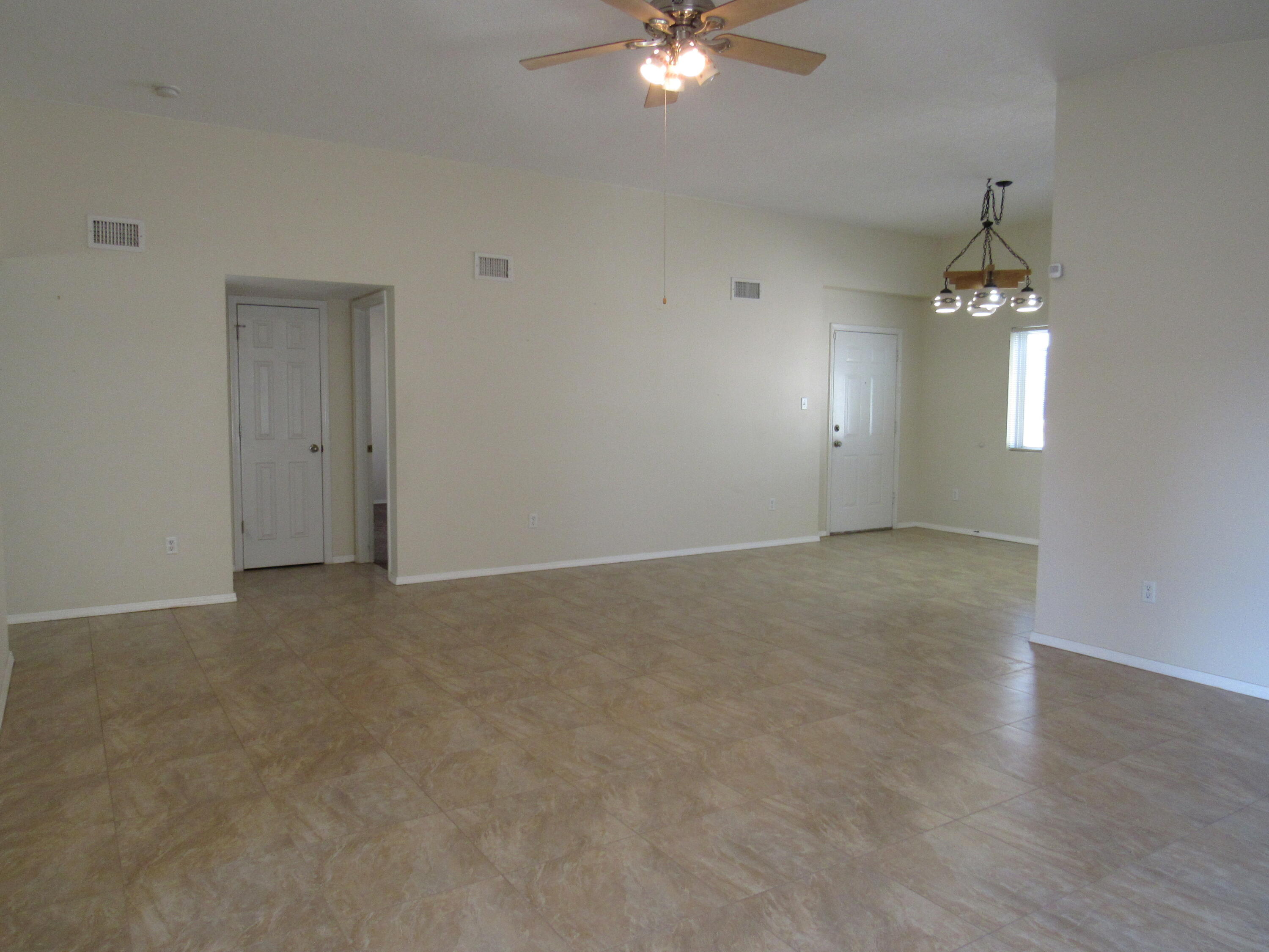 10457 Pamplona Street, Albuquerque, New Mexico image 2
