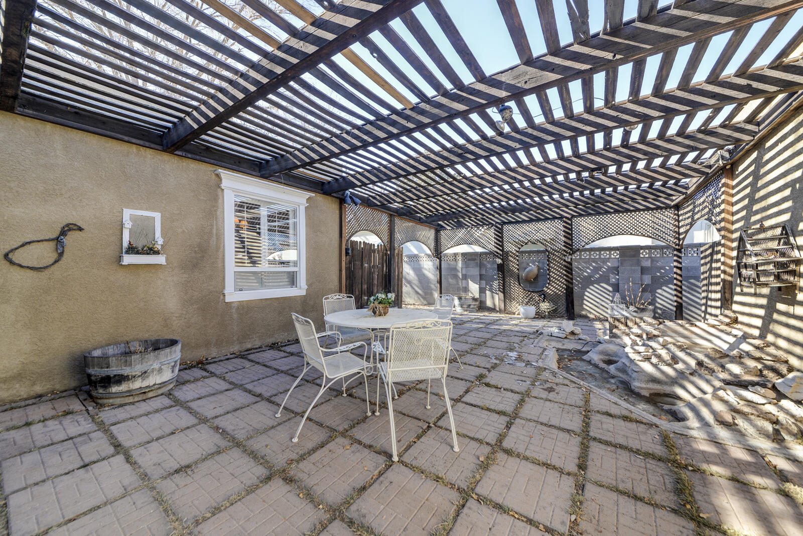 6101 Quemado Drive NE