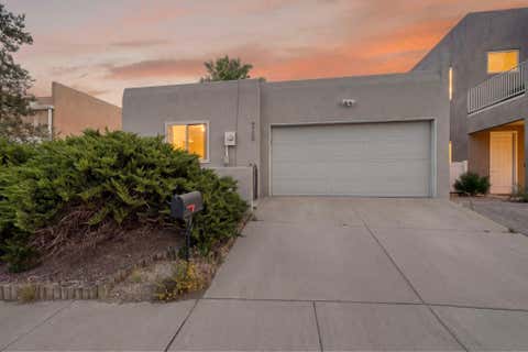 Photo of 9108 Osuna Place NE, Albuquerque, NM 87111 (MLS # 1108853)