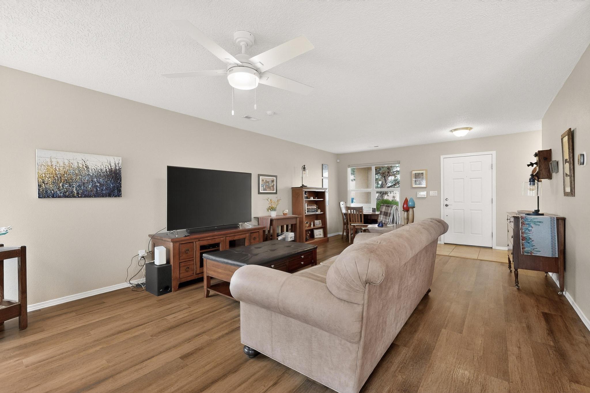 7904 Sierra Altos Place NW