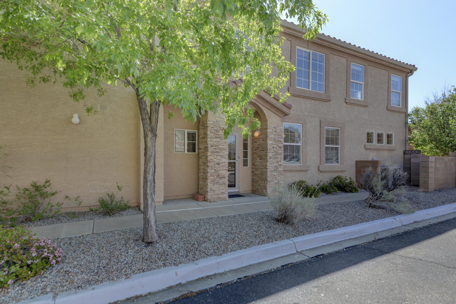 10900 Hanalei Avenue, Albuquerque, New Mexico image 3