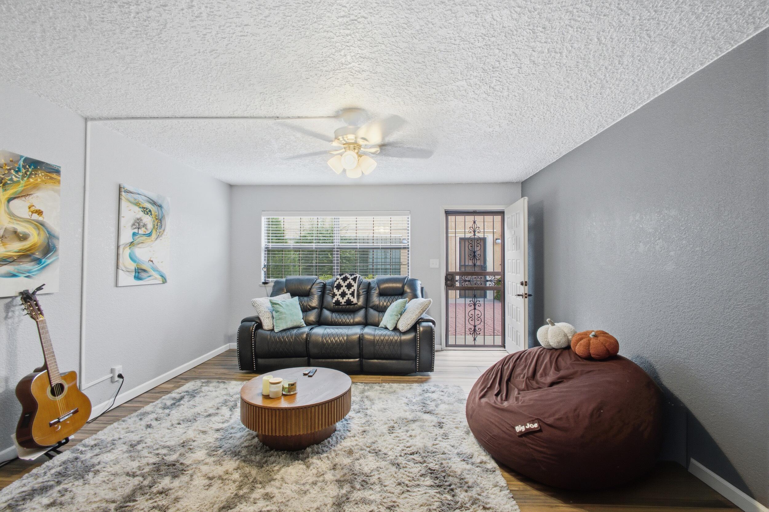 6041 Sequoia Road NW C13