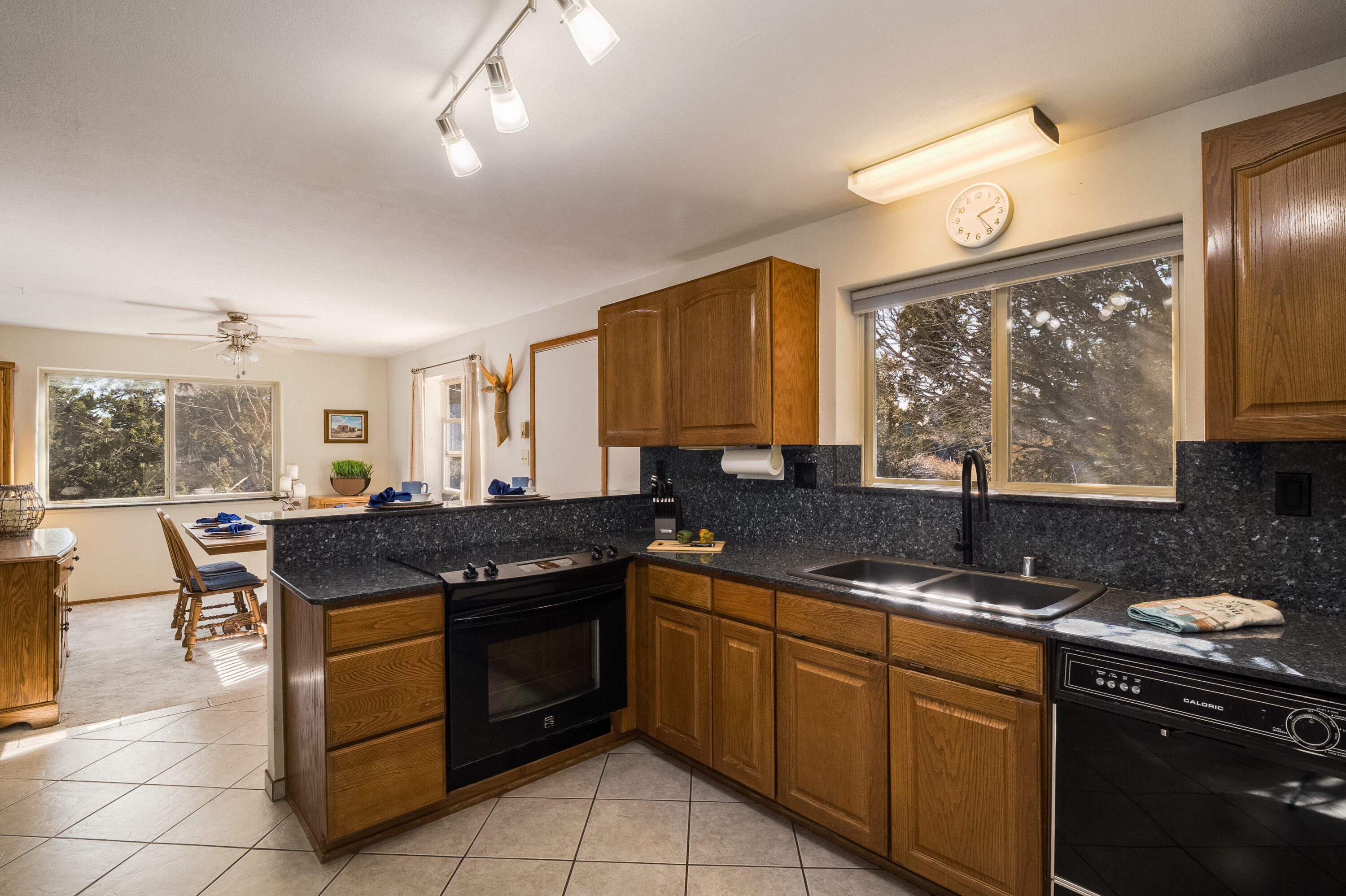 154 Sangre De Cristo Circle, Cedar Crest, New Mexico image 11