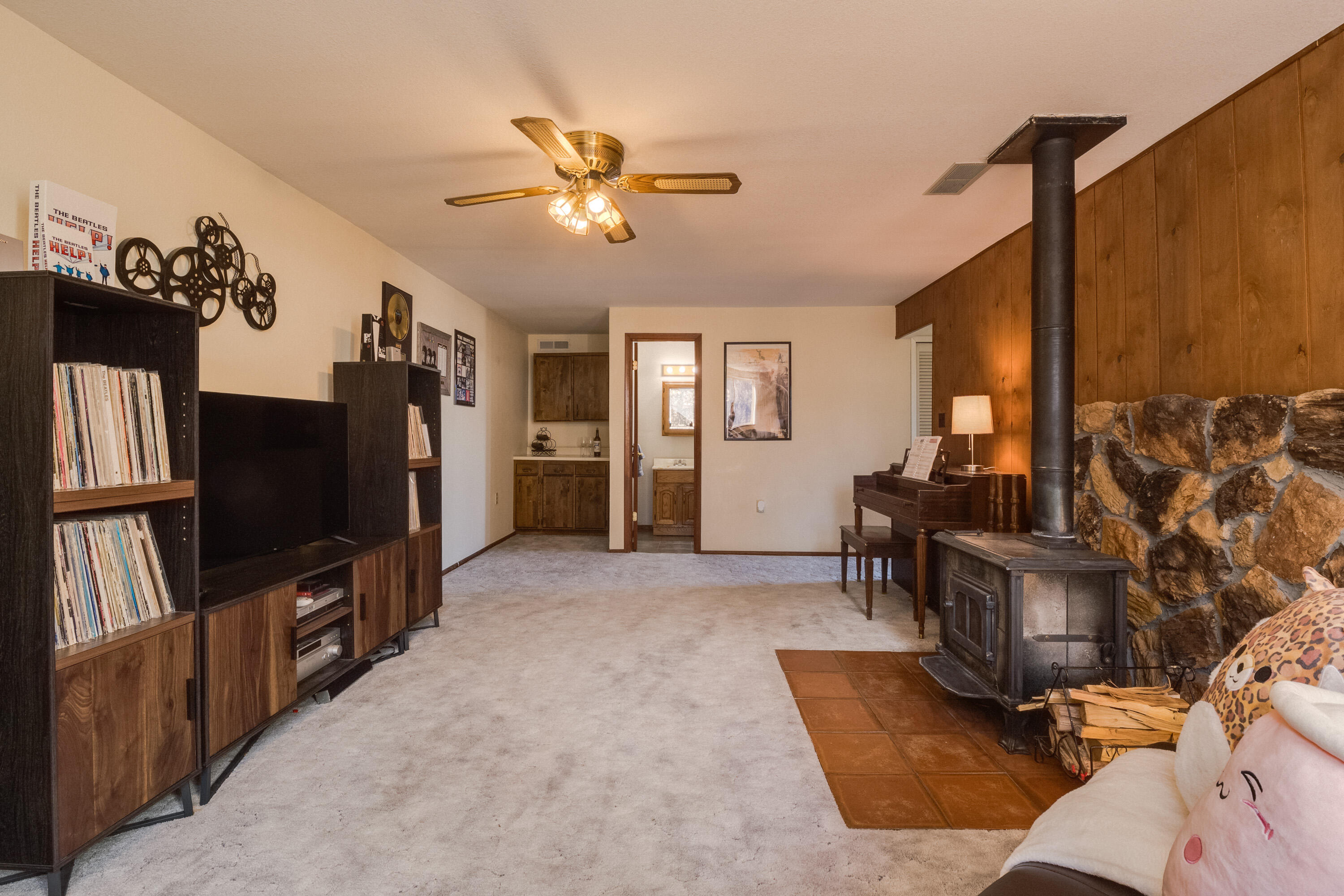 154 Sangre De Cristo Circle, Cedar Crest, New Mexico image 8