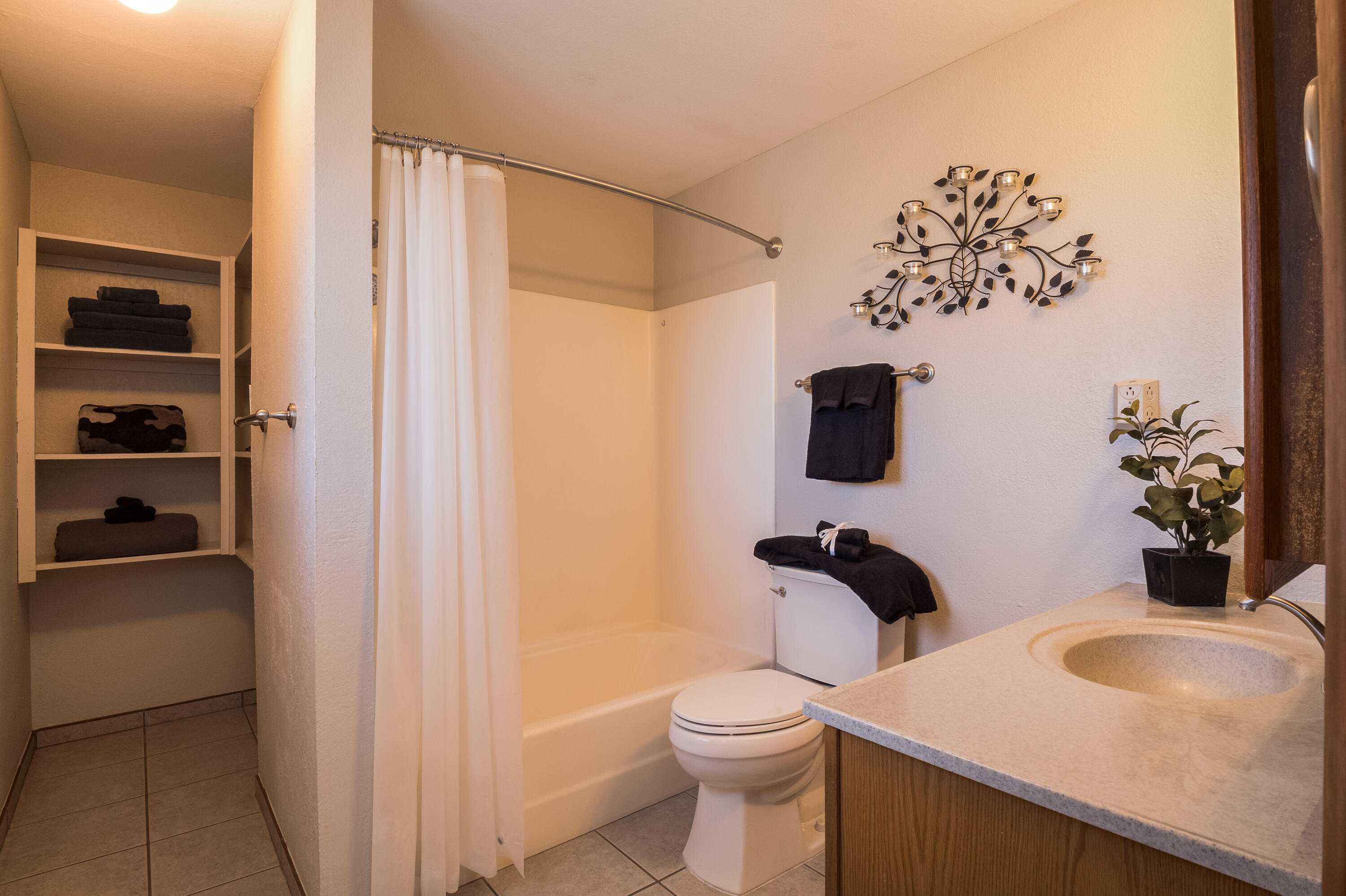 154 Sangre De Cristo Circle, Cedar Crest, New Mexico image 24